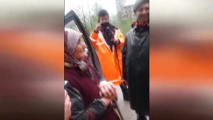 Rize Kayıp Nine Gece Boyu Kendisini Arayan Askere Sarılarak Helallik Istedi