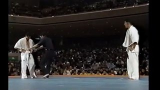 kyokushin karate 第21回全日本　八巻vs増田戦の熱いセコンド