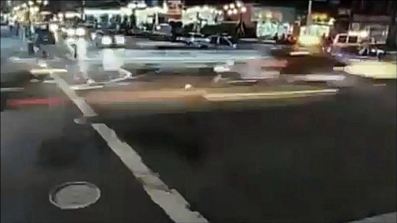 Daft Punk - Da Funk (Clip Version Française)