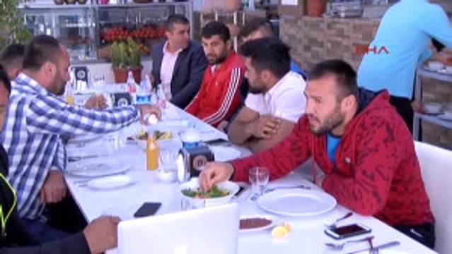 Başpehlivanlar Kırkpınar'da Altın Kemeri Hedefliyor