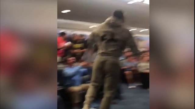 Ces joueurs de basket universitaires apprennent qu'ils porteront des Air Jordan