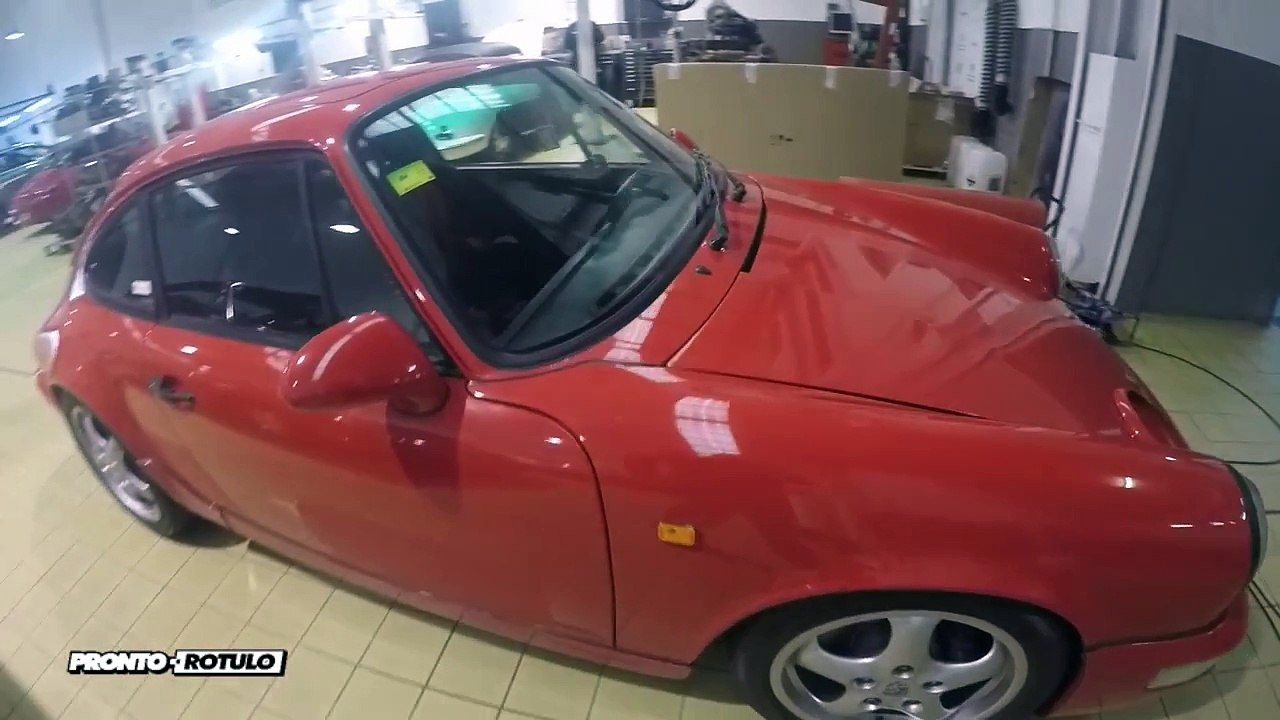 Vinilando un clásico con imagen LeMans 1998 - Team Porsche Barcelona - Car Wrapping by Pronto Rotulo