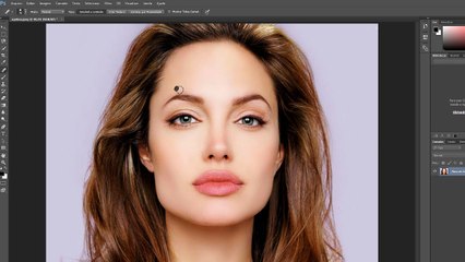 MODIFICANDO A COR DOS OLHOS E REMOVENDO IMPERFEIÇÃO - PHOTOSHOP - Angelina Jolie