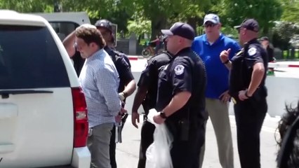 Activist arrested while attempting to give away pot on U.S. Capitol grounds