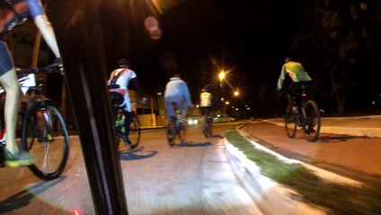 63, Night Biker, Taubaté, 63 amigos, Pedal Noturno, 32 km, Taubaté, SP, Brasil, Marcelo Ambrogi, amigos, família, pedaladas noturnas