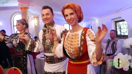 Laura Lavric - Azi, sub coasta dealului (Cu Varu' inainte - ETNO TV - 16.04.2017)