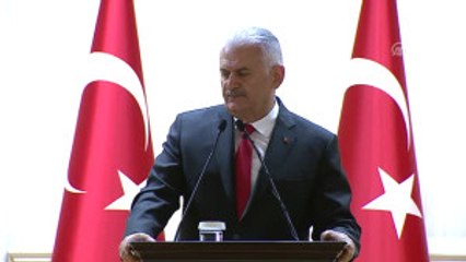 Başbakan Yıldırım: "Sizin Gözlerinizdeki Işık Bütün Insanlığa Aradığı Mutluluğu Getirecek"