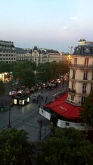 Police Closes Traffic on Champs Elysees After Shooting