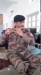 Just look at this talent. Pak fouj kay jawan ka talent daikhain.