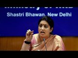 Smriti Irani dropped as HRD minister, shifted to textiles| Oneindia News