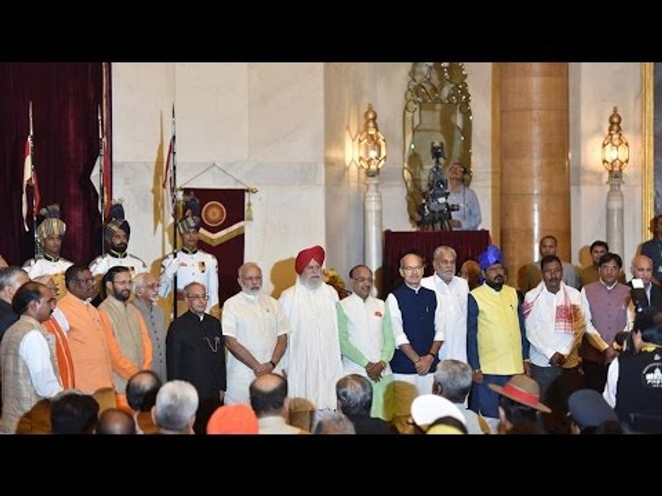 Modi cabinet expansion : 19 ministers took oath, Prakash Javadekar promoted | Oneindia News