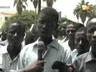 Colère des étudiants de l'UGB  -Xibaar Yi  - 20 Juillet 2012