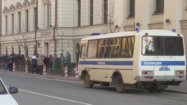 Russian court bans Jehovah's Witnesses as 'extremist'