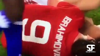 Zlatan Ibrahimovic HORRIBLE knee Injury during match vs Anderlecht!