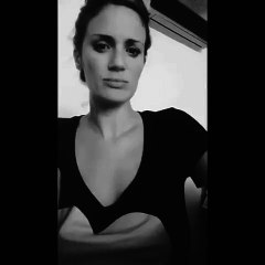 Pau, OLI...escuchando canciones de Lourdes en familia - 19 de Abril