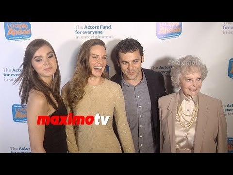 Hilary Swank, Hailee Steinfeld, Fred Savage | Looking Ahead Awards 2014