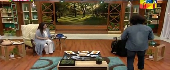 Sajal Ali Singing in Sanam Jung’s Morning Show