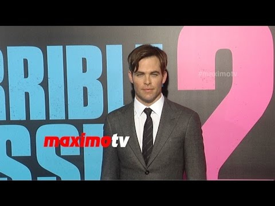 Chris Pine | Horrible Bosses 2 Los Angeles Premiere | #MaximoTV Footage