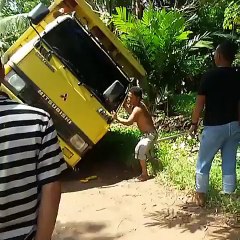 Wow!! Strong Man Unbelieveable