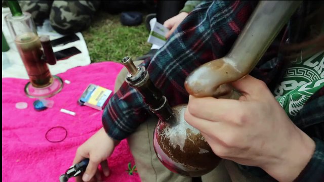 Canada: Manifestation pour la légalisation du cannabis