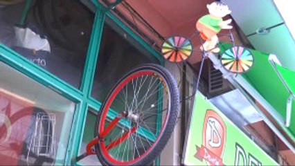 55 Yıldır Bisiklet Tamir Ediyor