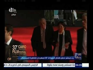 #مهرجان_القاهرة_السينمائي | شاهد...لحظة وصول الفنانة سميرة عبد العزيز لمهرجان القاهرة السينمائي