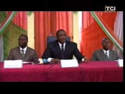 Le Ministre de l'intérieur Hamed Bakayoko échange avec le Corps Préfectoral