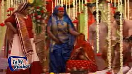 Yeh Hai Mohabbatein - 21st April 2017 - Raman और Ishita ने Adi को शादी करने से बचा लिया