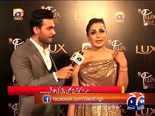 See What Host Said After Watching Meera’s Dress in Lux Style Awards ?