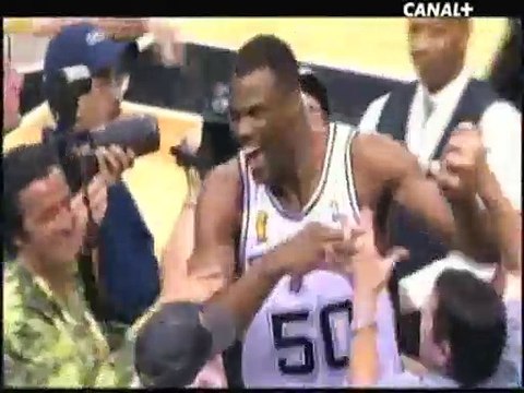 Premier titre NBA de Tony Parker avec San Antonio Spurs en 2003