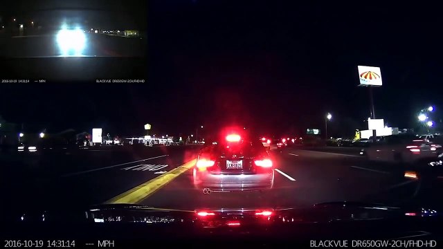 Quand le pilotage automatique de votre Tesla vous sauve la vie - Compilation