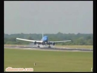 Dangerous & Risky Aircraft Landings.