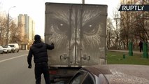 Street Artist Draws Masterpieces Into Grime on Filthy Trucks