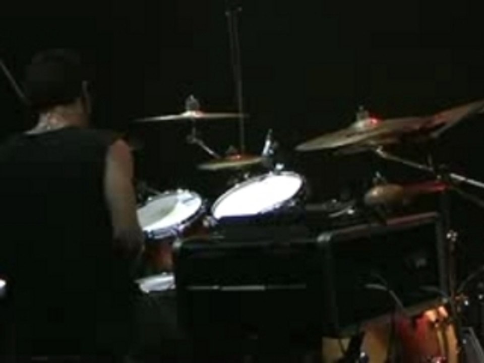 LIK...ID "Seul" LIVE @ 1ere partie de KORN BORDEAUX