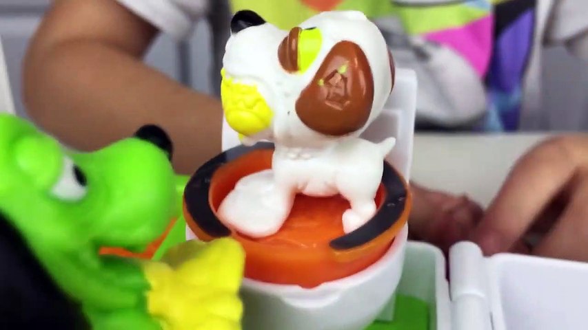 SUPER GROSS DOG EOP Big Egg Surprise Toilet Opening Toys Ugglys Pet Shop Wash Van Potty