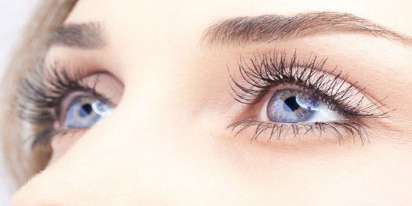 Dökülen kirpikler için doğal çözüm- Mucize iksirler