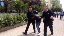 Polisin Elinden Kaçan Zanlı, Havaya Ateş Açılarak Yakalandı