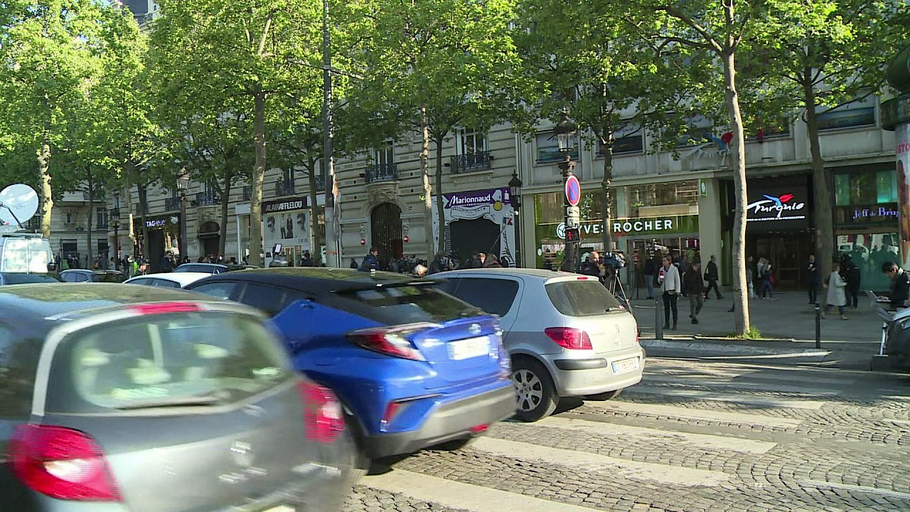 Nützt der Anschlag von Paris Le Pen?