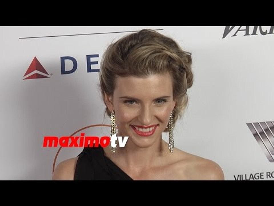 Viva Bianca | 2014 Australians in Film Awards | Red Carpet