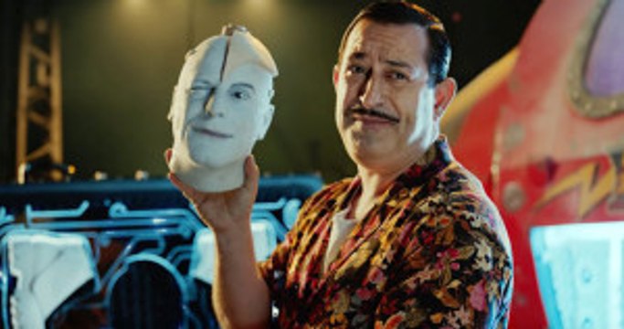 Cem Yılmaz'dan Arif V 216 ya Özge Özberk Transferi