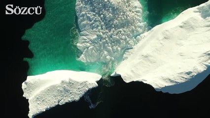 Okyanusa inen dev buzul parçası
