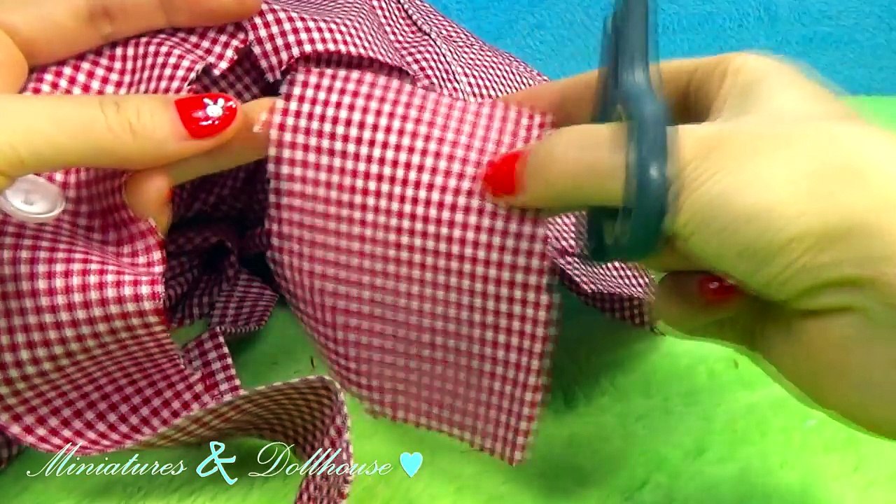 Miniature edible chocolate Easter Eggs and Easter basket or picnic basket DIY Tutorial- YolandaMeow♡-o8a-HSfYm_E