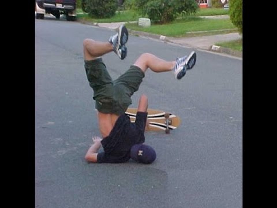 Extreme Idiots :D  Funny Idiots Fails [Epic Laughs]