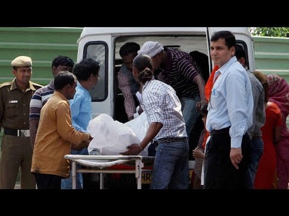 Hindu ashram worker hacked to death in Bangladesh| Oneindia News