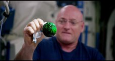 This 4K Ultra HD video of astronauts playing with water + antacid tablet +food coloring in weightlessness is mesmerizing