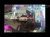 Monkey stealing cash from jewellery shop in Andhra Pradesh, Watch funny video | Oneindia News