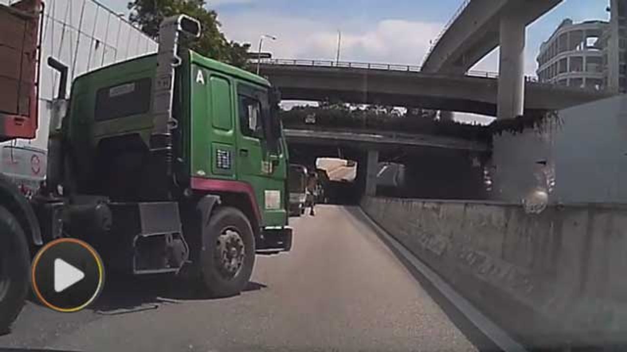 Trailer changes lane recklessly, crushes car