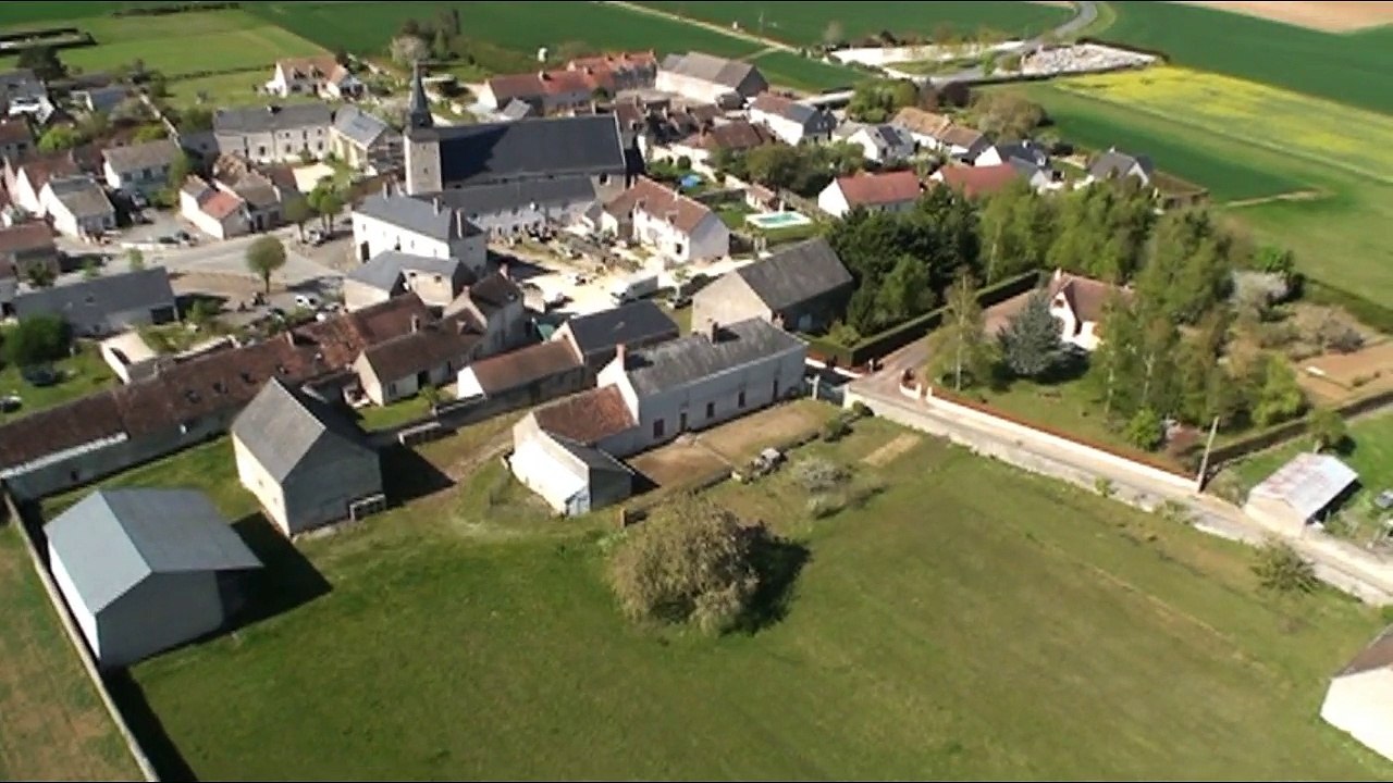 Beau vol printanier en Paramoteur dans la vallée de la Loire et sur la plaine de Beauce