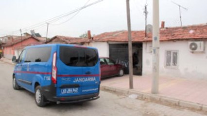 Saruhanlı'da Evleri Hasar Gören 8 Aile, Geceyi Çadırda Geçirdi