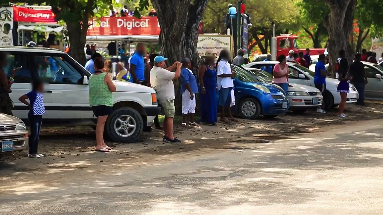 The Total Divas join Carnival  Total Divas Bonus Clip, April 19, 2017